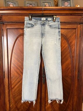 Kensie Vintage Luxe Light Blue Straight Leg Jeans with Frayed Hem